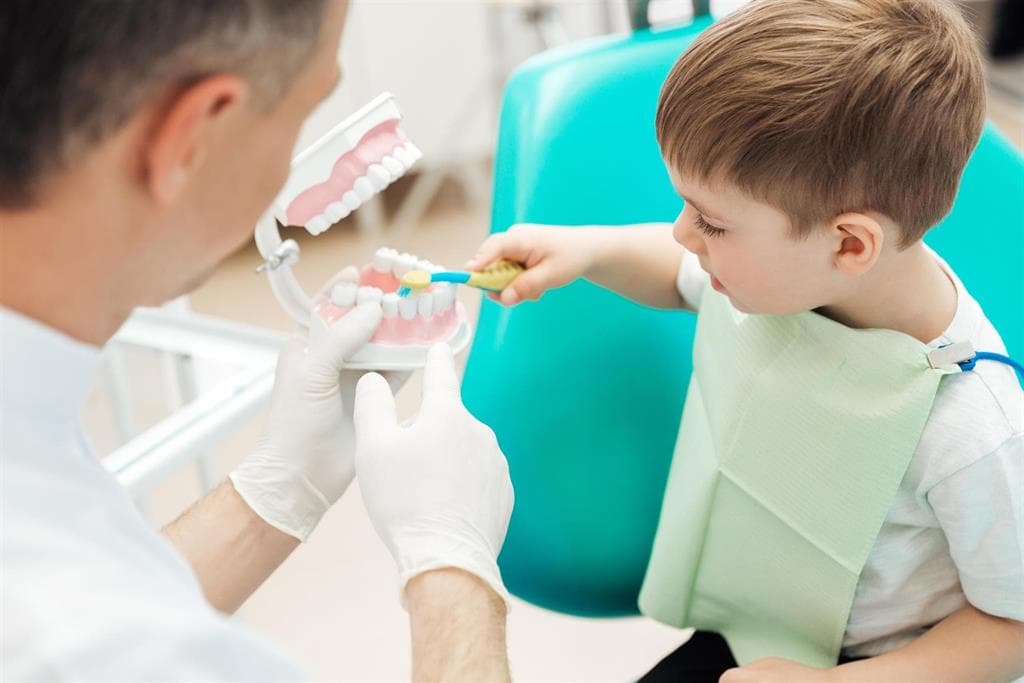 Odontología infantil en la clínica dental Dr. Frutos